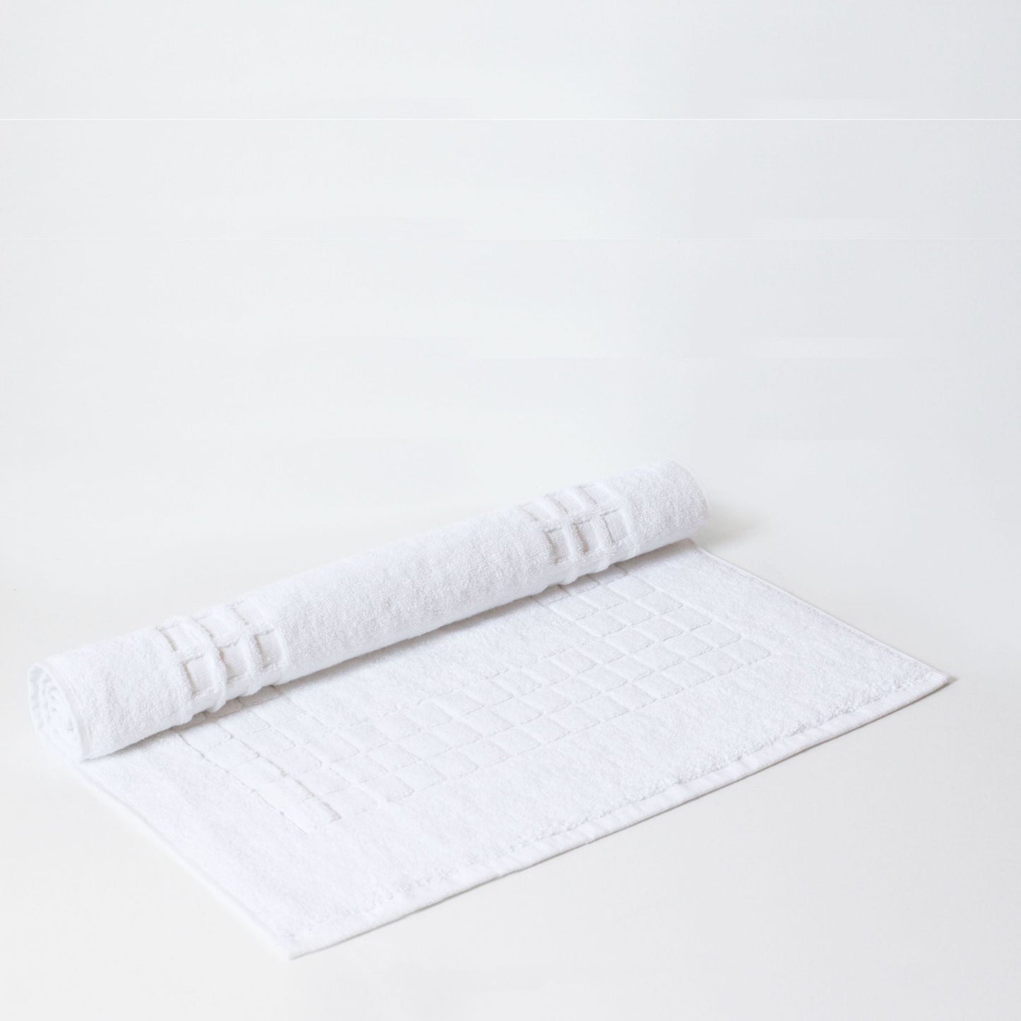 White - Cotton Bath Mat | Quick - Dry Design - restmor.co.uk - colour